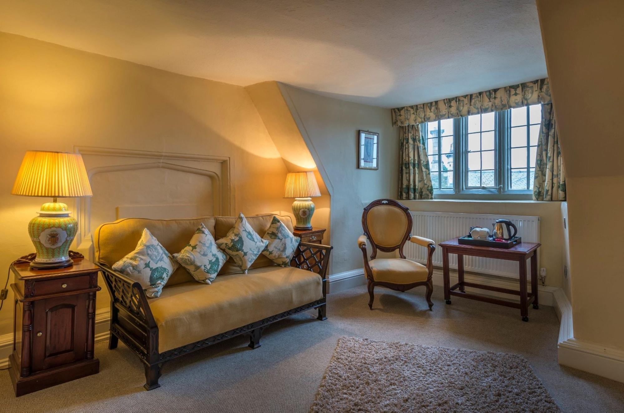 The Talbot Hotel, Oundle , Near Peterborough Eksteriør billede