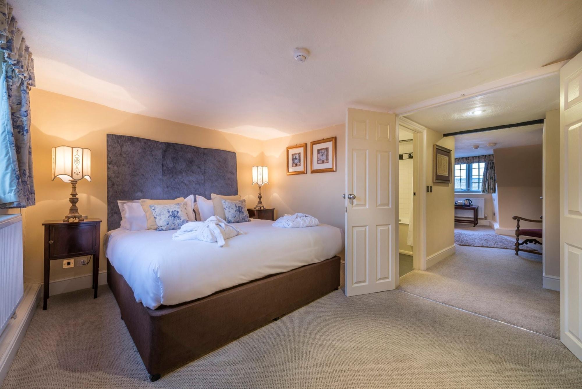 The Talbot Hotel, Oundle , Near Peterborough Eksteriør billede