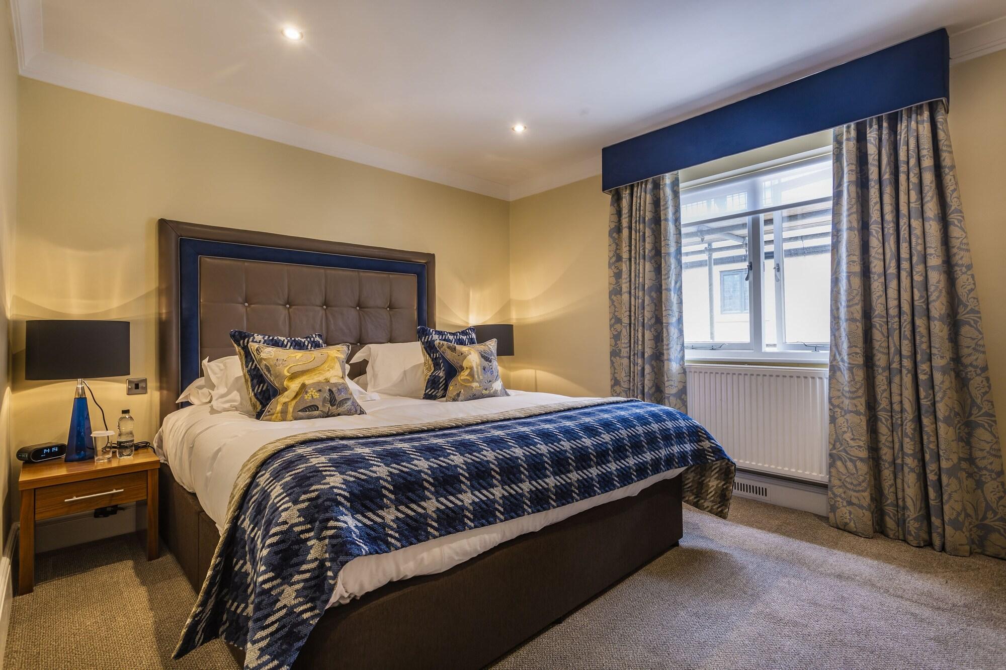 The Talbot Hotel, Oundle , Near Peterborough Eksteriør billede