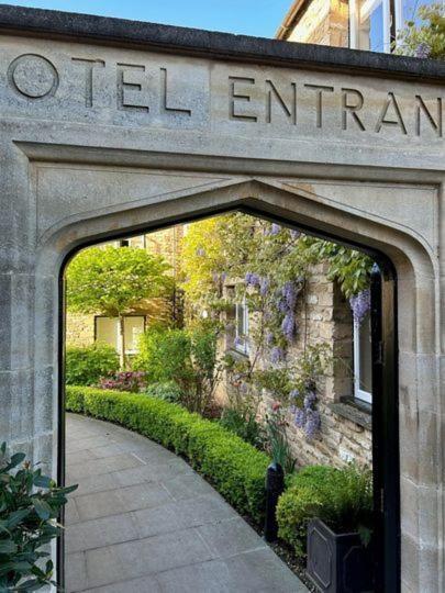 The Talbot Hotel, Oundle , Near Peterborough Eksteriør billede