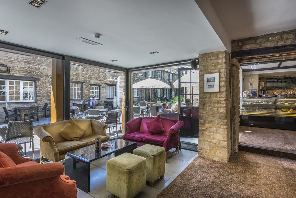 The Talbot Hotel, Oundle , Near Peterborough Eksteriør billede